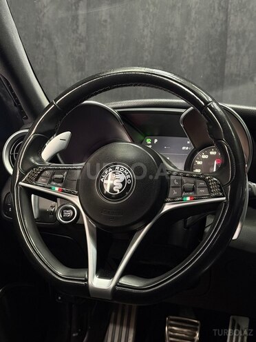 Alfa Romeo Giulia-11