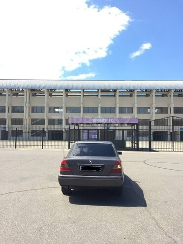 Mercedes C 180-5