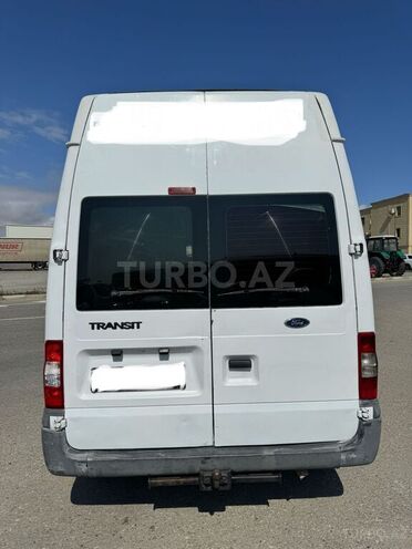Ford Transit-2