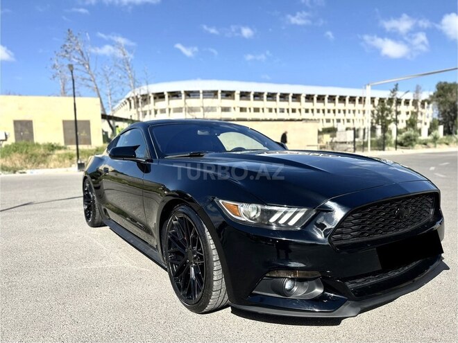Ford Mustang-12