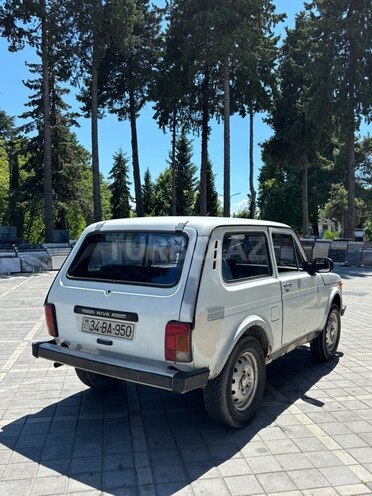 LADA (VAZ) Niva-3