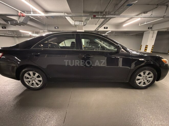 Toyota Camry-9