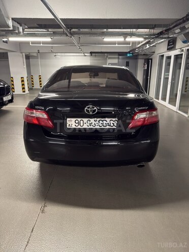 Toyota Camry-5