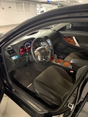 Toyota Camry-17