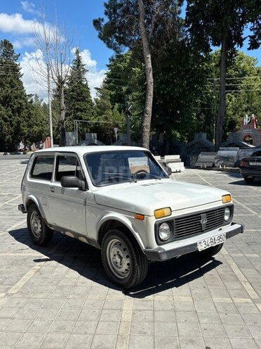 LADA (VAZ) Niva-1