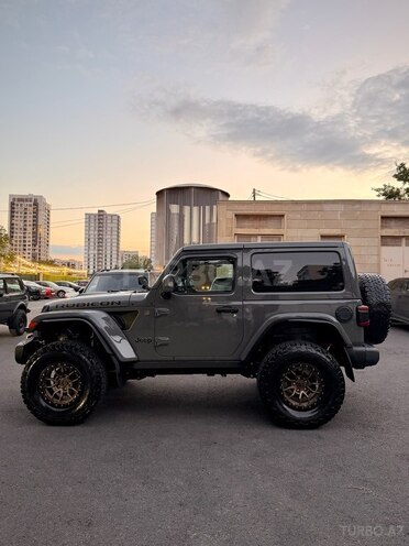 Jeep Wrangler-4