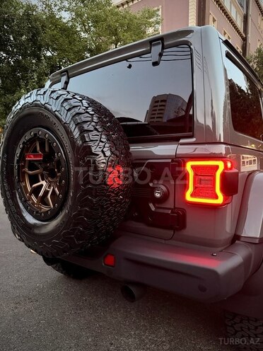 Jeep Wrangler-9