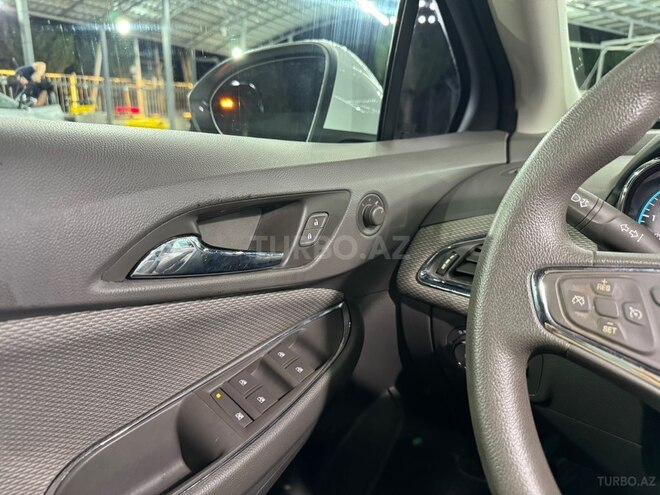Chevrolet Cruze-19