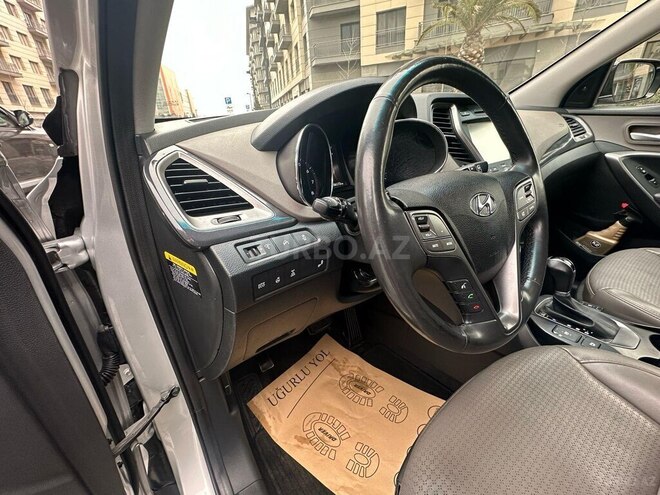 Hyundai Santa Fe-6