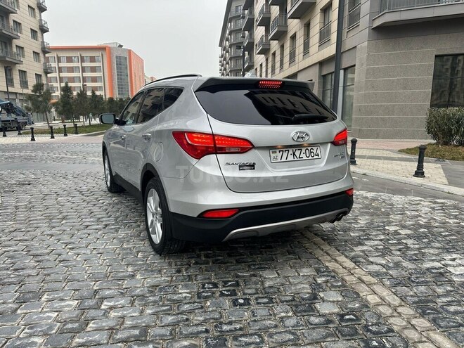 Hyundai Santa Fe-12