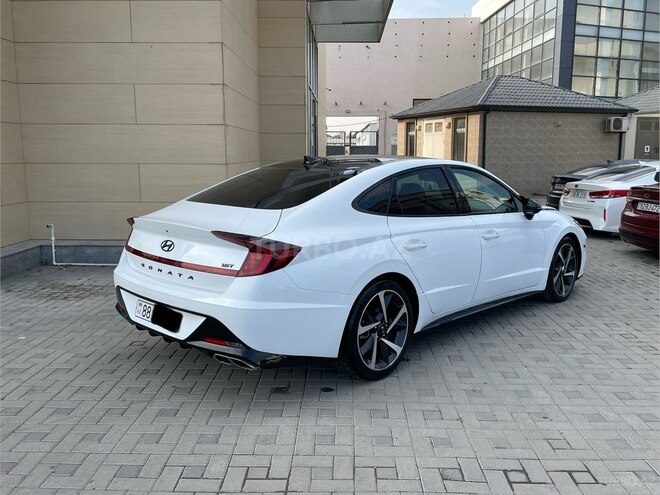 Hyundai Sonata-5