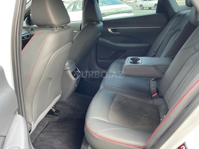 Hyundai Sonata-10