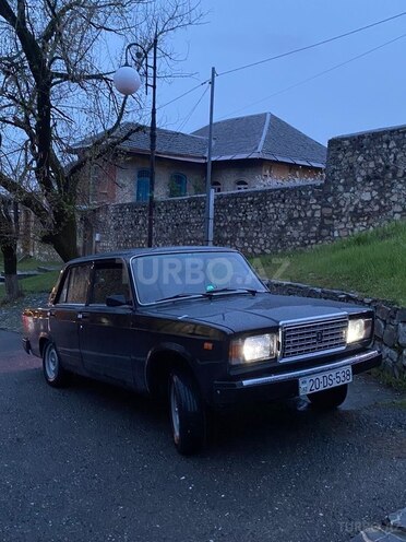 LADA (VAZ) 2107-1