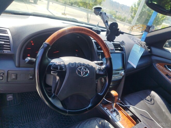 Toyota Camry-18