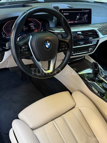 BMW 530-9