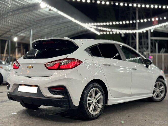 Chevrolet Cruze-8