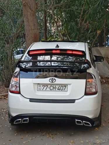 Toyota Prius-4