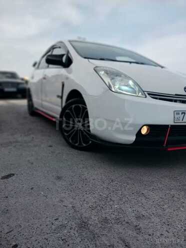 Toyota Prius-2