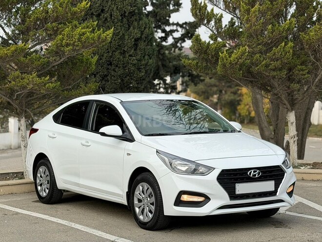 Hyundai Accent-3