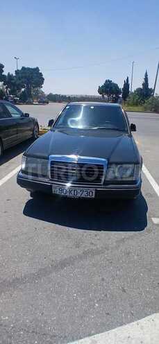 Mercedes 230 E-4