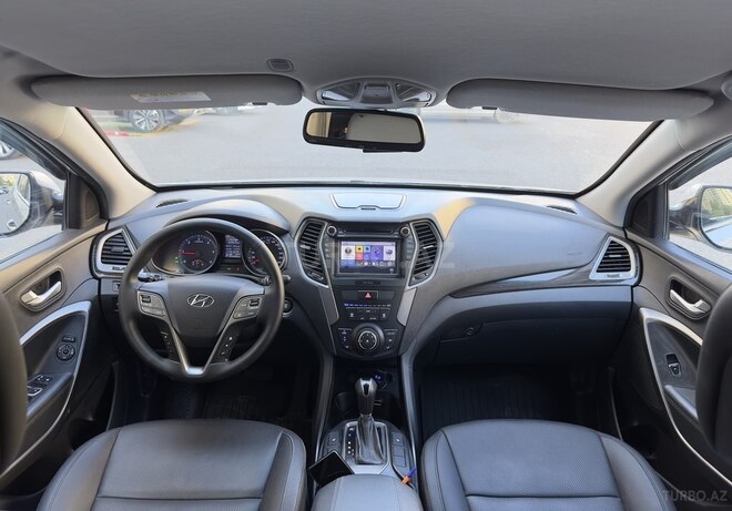 Hyundai Santa Fe-10