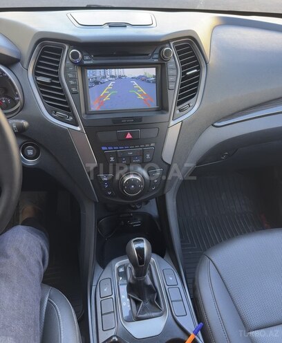 Hyundai Santa Fe-14