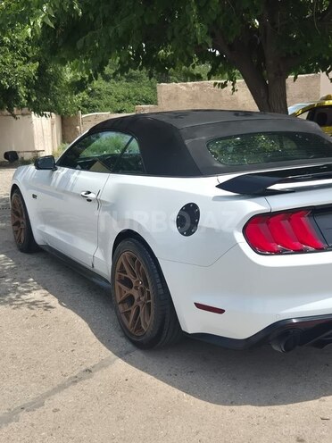 Ford Mustang-7