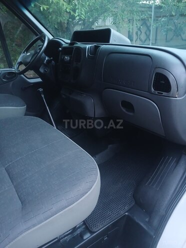 Ford Transit-9