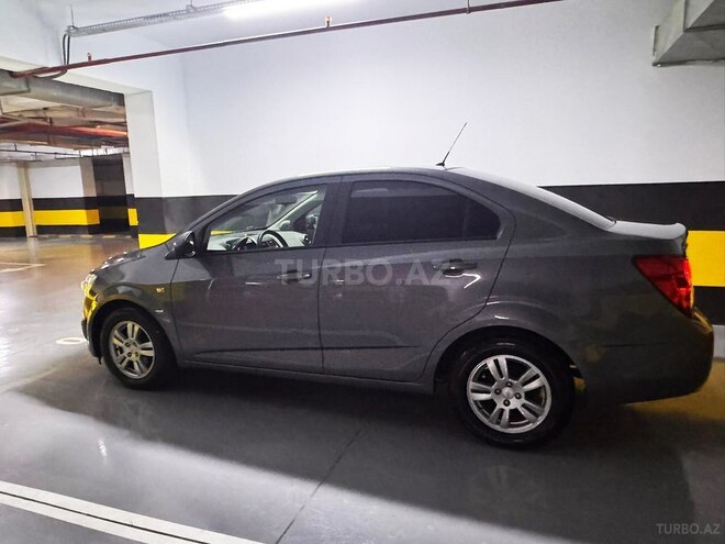 Chevrolet Aveo-3