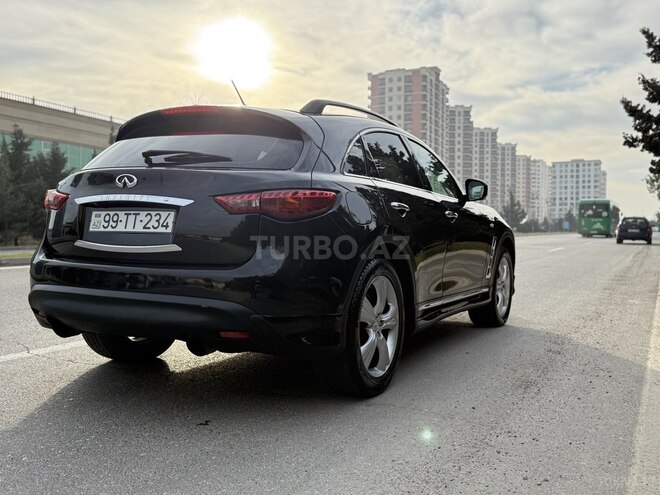 Infiniti FX35-3