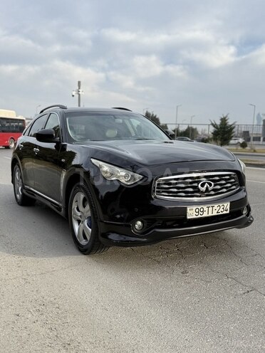 Infiniti FX35-1