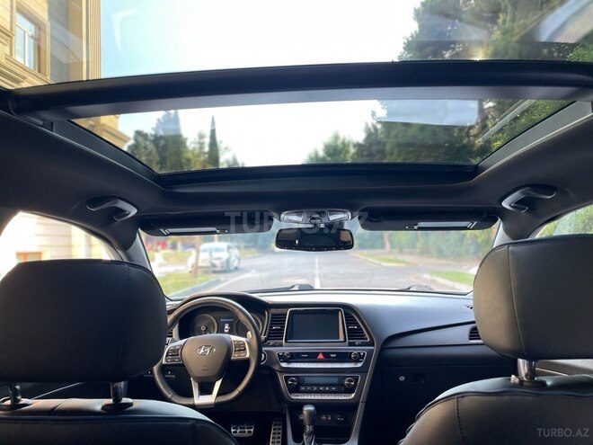 Hyundai Sonata-13