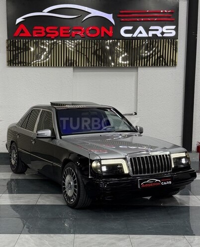 Mercedes 220 E-4