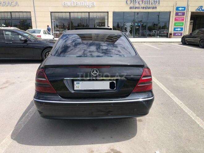 Mercedes E 220-4