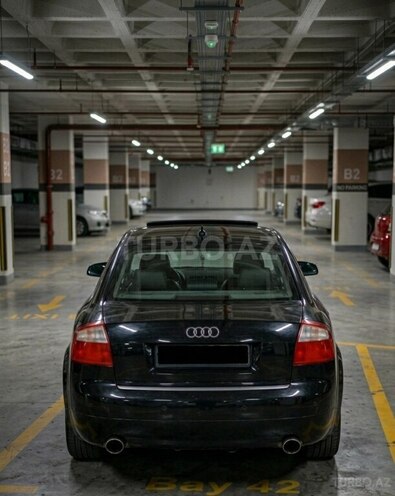 Audi A4-3