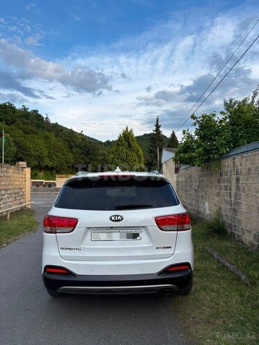 Kia Sorento-10