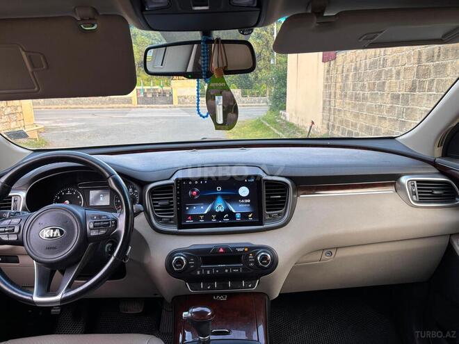 Kia Sorento-4