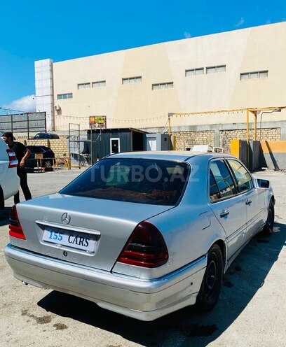 Mercedes C 220-6