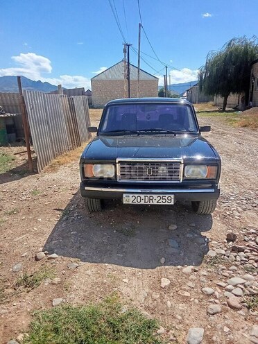 LADA (VAZ) 2107-1