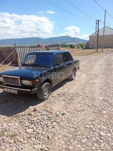 LADA (VAZ) 2107-2