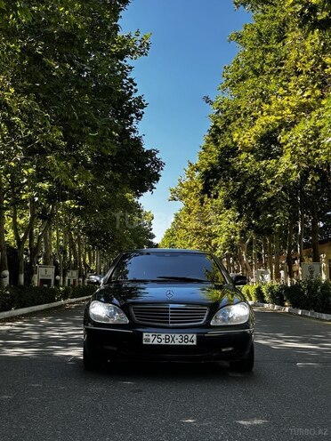 Mercedes S 320-1
