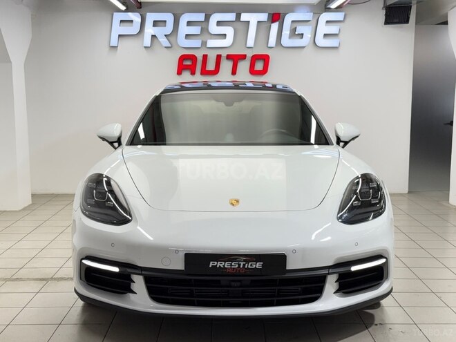 Porsche Panamera-2