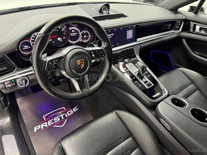 Porsche Panamera-7