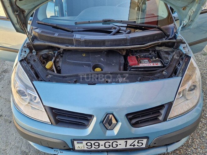 Renault Scenic-4