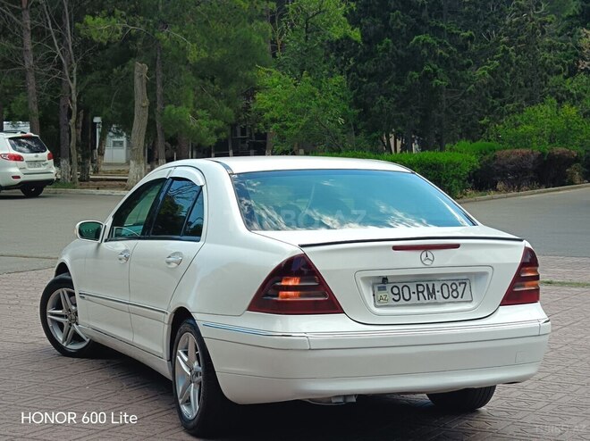 Mercedes C 200-8