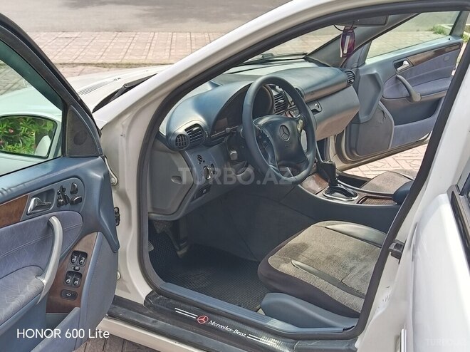 Mercedes C 200-10