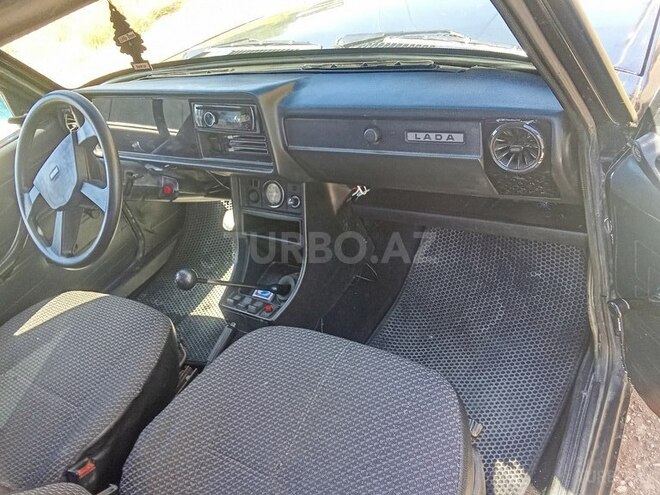 LADA (VAZ) 2107-4
