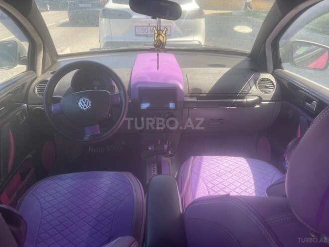 Volkswagen Beetle-13