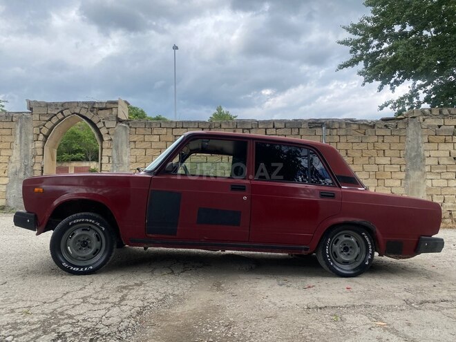 LADA (VAZ) 2107-4