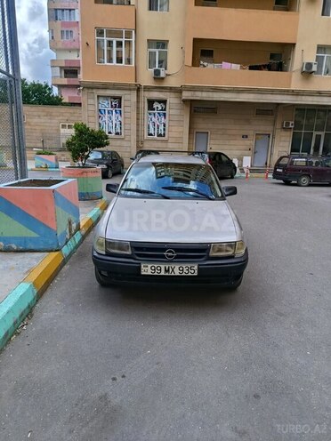 Opel Astra-1